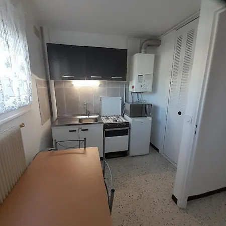 Bel Appartement, Terrasse, Parking Prive