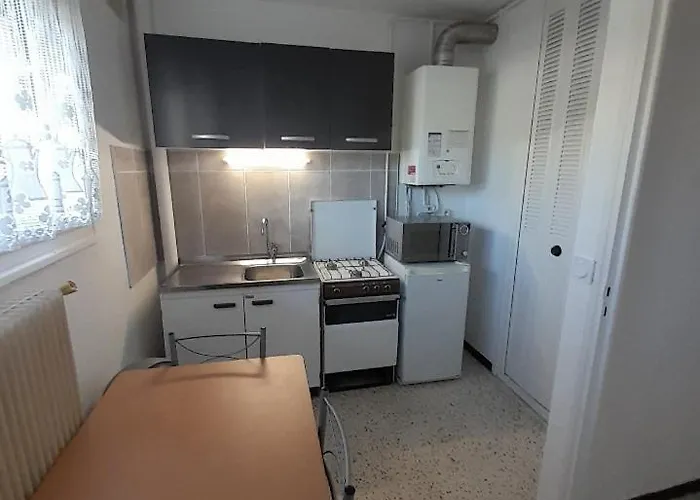 Bel Appartement, Terrasse, Parking Prive